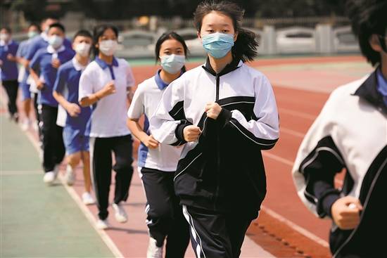 融合大灣區(qū)高教資源，打造深圳卓越教師隊(duì)伍新路徑